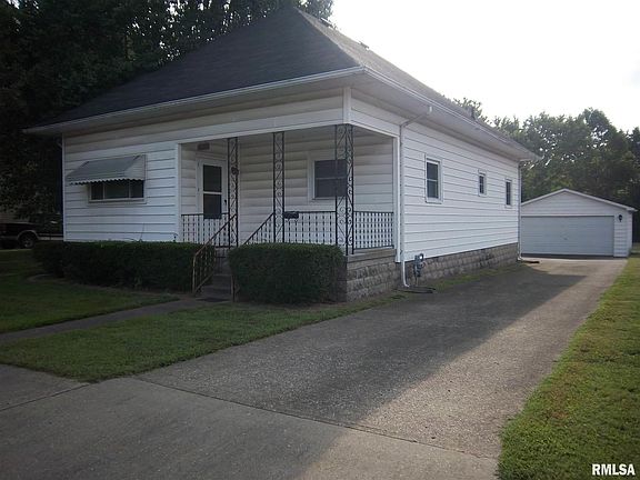 2nd image of 1100 N Washington St
