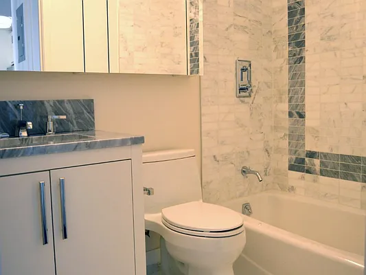 Rented by Sotheby's International Realty | media 18