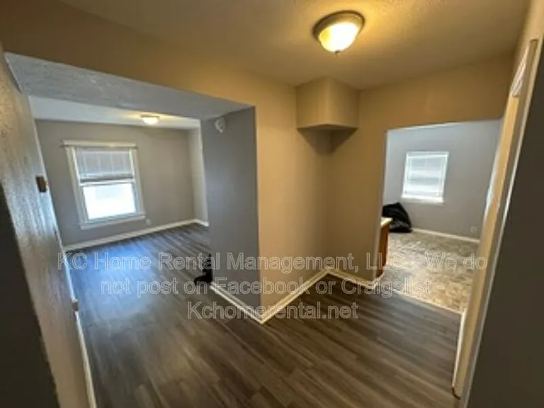 3633 Central St #2 — Photo 11