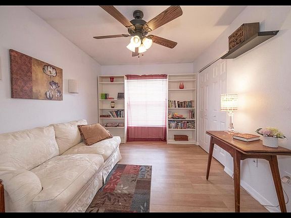 3rd image of 4762 Woodward Pl