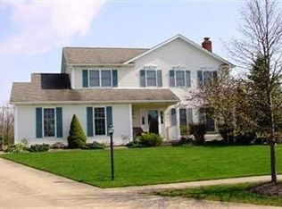 455 Normandy Ct, Aurora, OH 44202