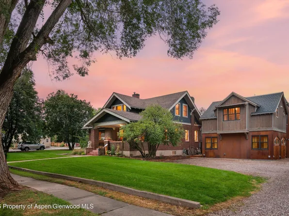 275 S 4th St, Carbondale, CO 81623