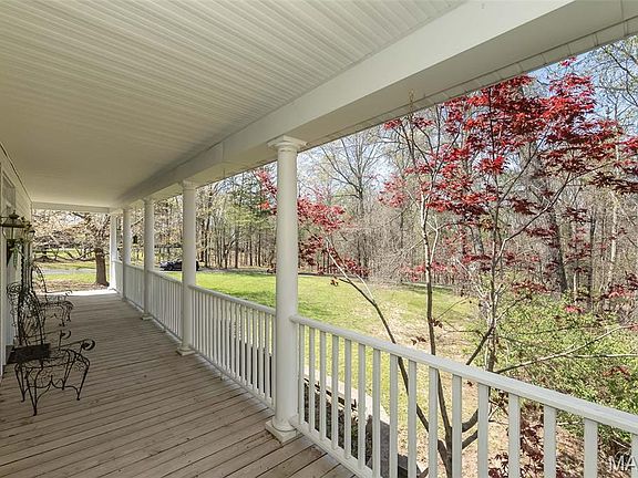2nd image of 136 Crescent Bluff Dr