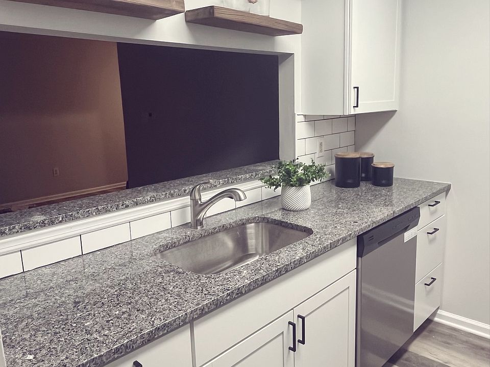 1st image of 314 Georgia Ct #13