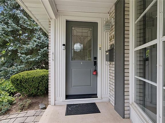 5th image of 3521 Regal Rd