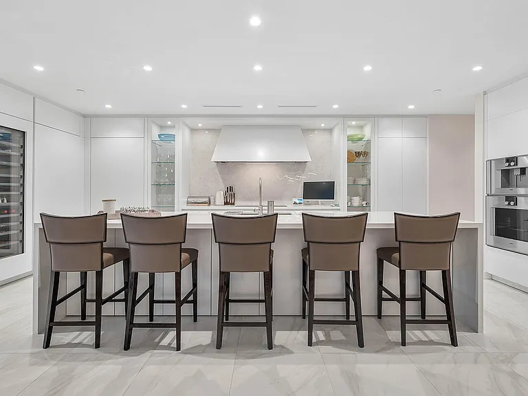 220 SE Mizner Blvd #205 — Photo 13