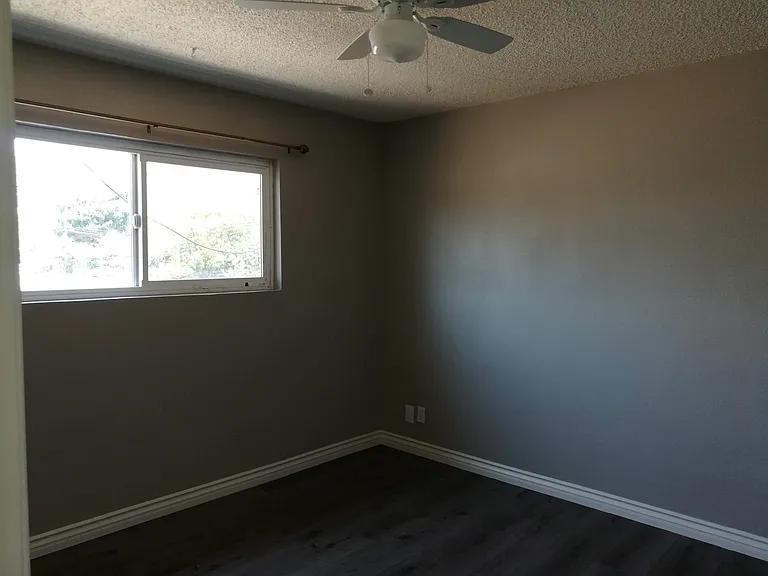 7549 N Hollywood Way #1 — Photo 21