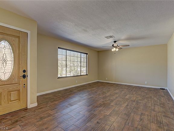 5th image of 6249 Bayview Cir