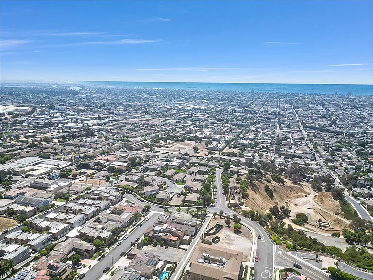 2215 Molino Ave #2215B — Photo 42