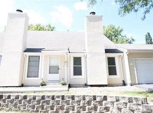 10794 Oakmont St, Overland Park, KS 66210