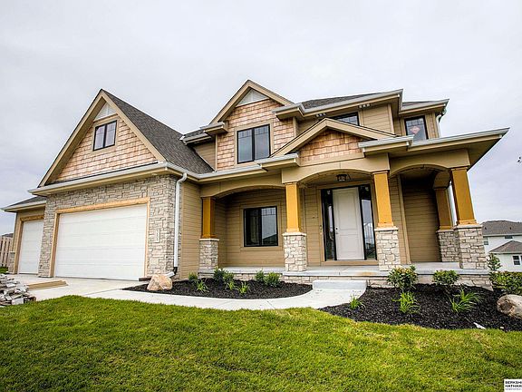 3rd image of 2727 N 182nd Ave