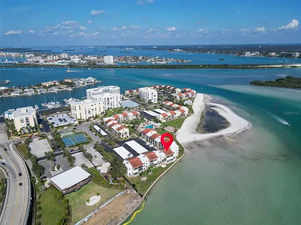 825 S Gulfview Blvd APT 106, Clearwater, FL 33767