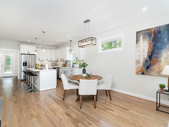 5th image of 814 Gerard St