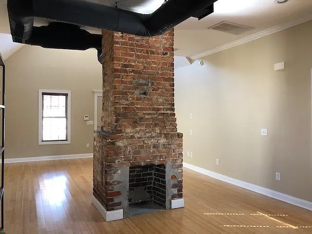 315 Seawell Ave — Photo 3