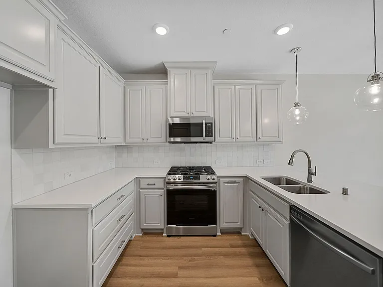 917 Emerling Dr — Photo 18