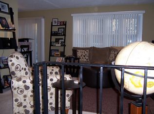 10356 Colony Ct, Eden Prairie, MN 55347