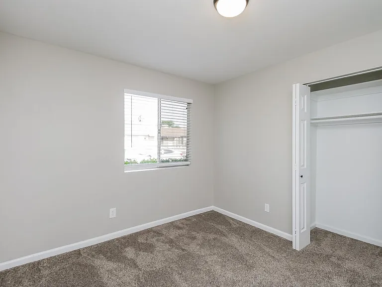 3421 E Dragoon Ave — Photo 13