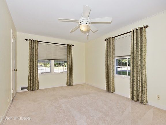 5th image of 2547 Crystal Dr