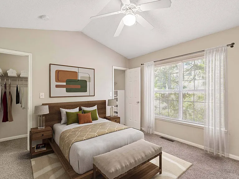 Alexander Crossing Apartments & Townhomes — Photo 9