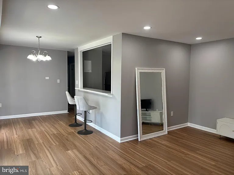 9276 Adelphi Rd #201 — Photo 10