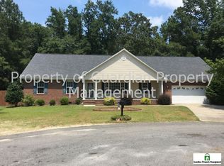 1000 Harvest Grove Ct, Hope Mills, NC 28348