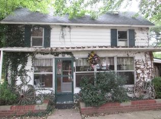 809 N Oak St, Winslow, IN