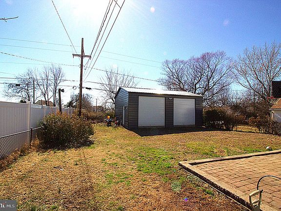 4th image of 2517 McComas Ave
