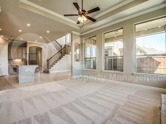 5th image of 4125 Portola Dr