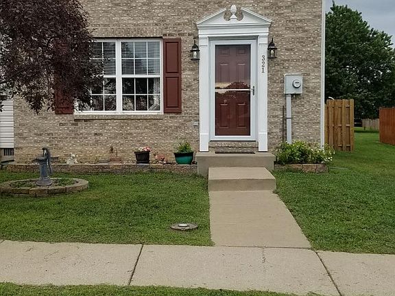 2nd image of 321 Surrey Club Ln