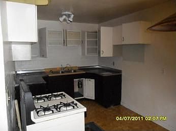 2nd image of 2932 Kessler Blvd