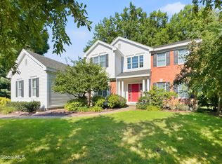 806 Greenthorne Boulevard, Guilderland, NY 12303