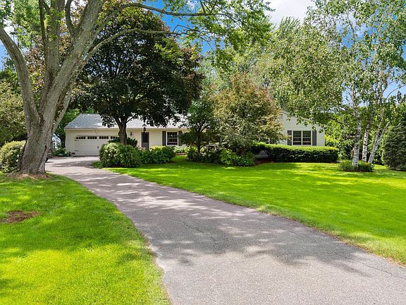 2nd image of 131 Hills Point Road #20
