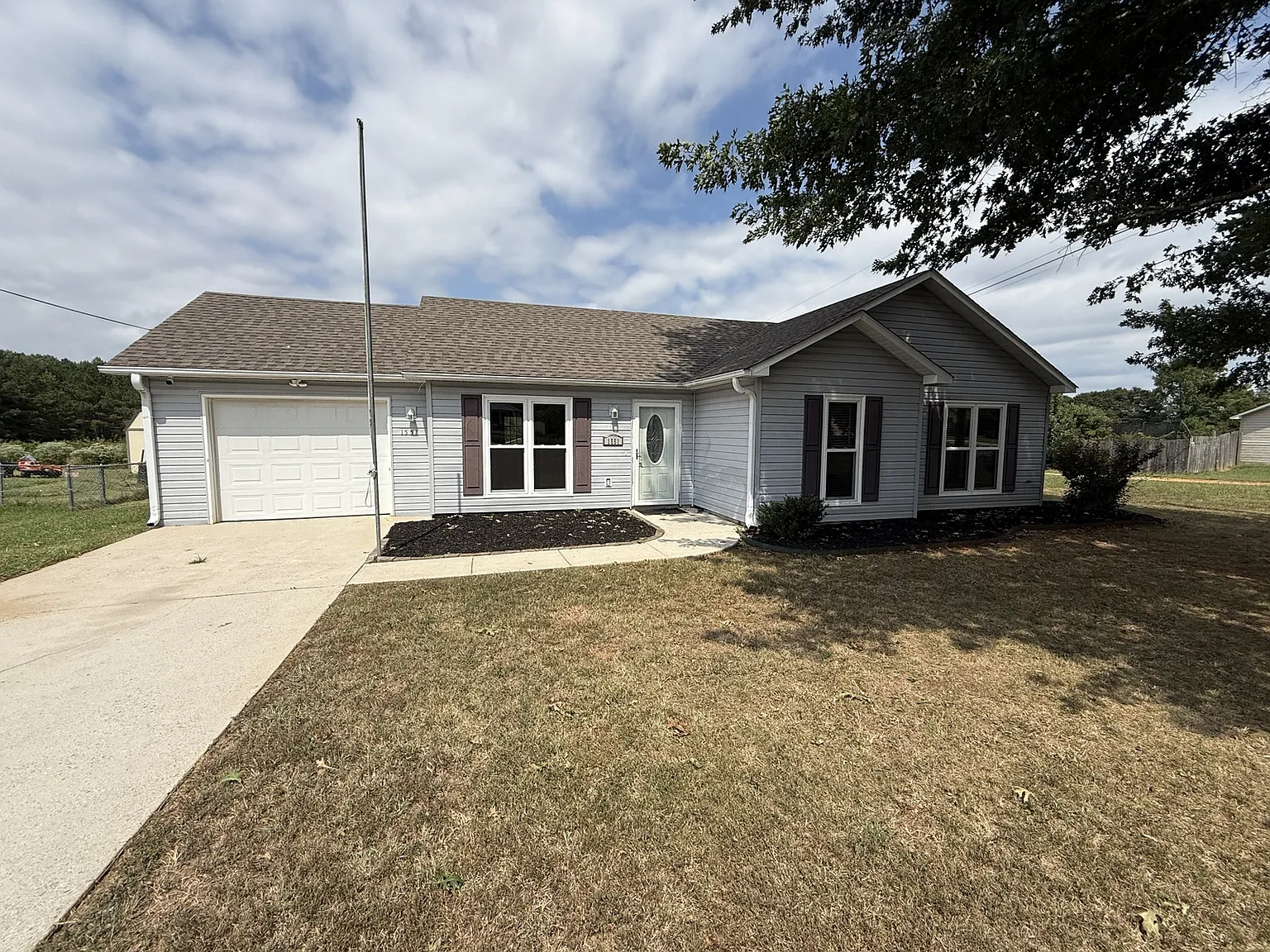 Ready Section Road - 1551 - 1 — Photo 2