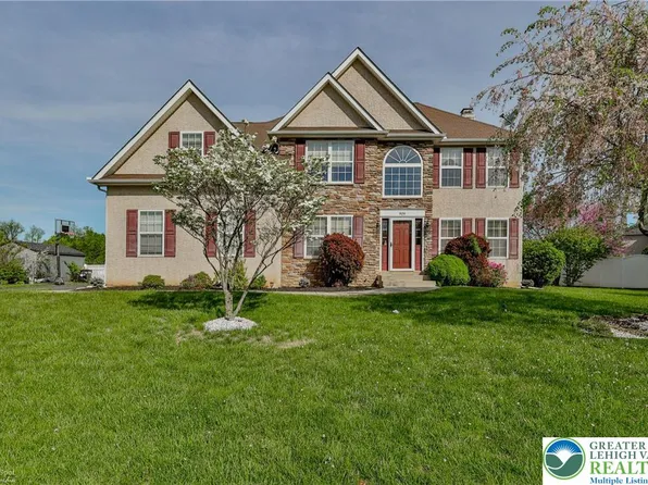 909 Heather Ln, Easton, PA 18040