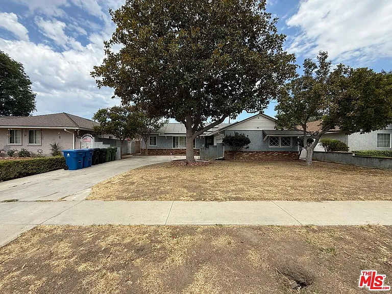 15133 Blackhawk St — Photo 23