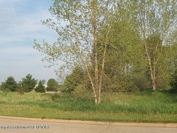 5th image of 1082 Foxborough Dr