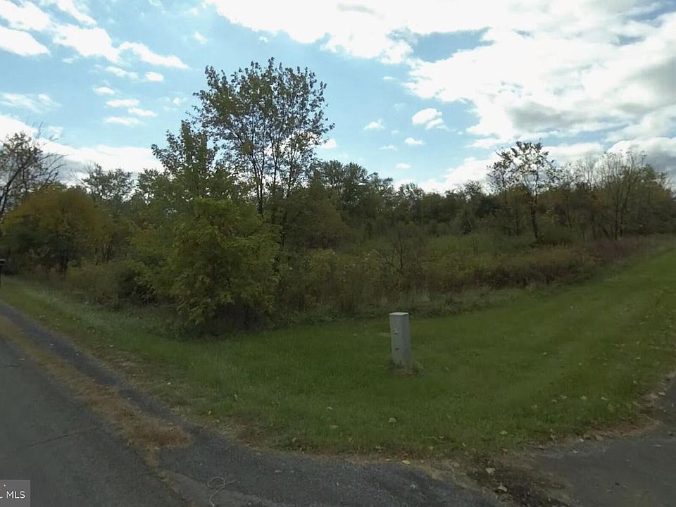 2nd image of Old Charles Town Rd