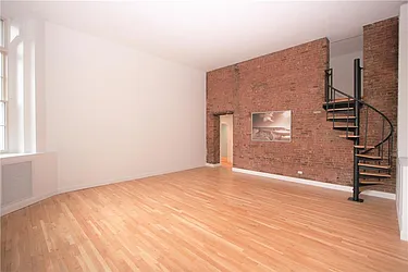 Rented by R New York