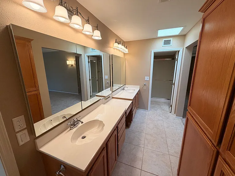 14607 W Yosemite Dr — Photo 8
