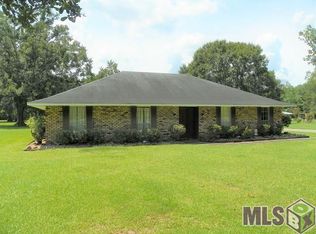 8838 Pettit Rd, Baker, LA 70714