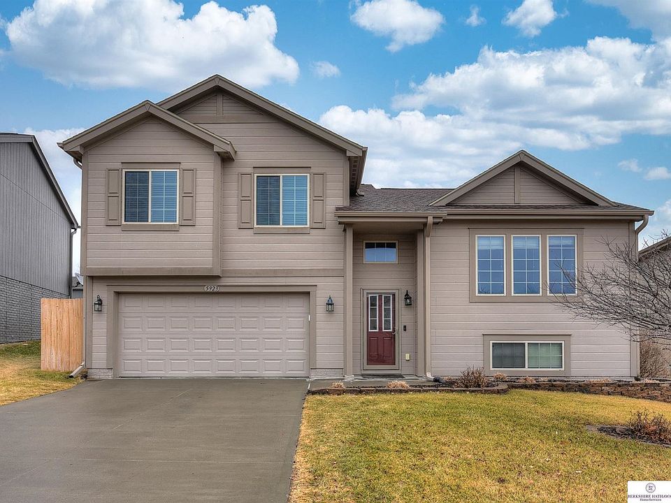 1st image of 5923 S 187th Avenue Circle