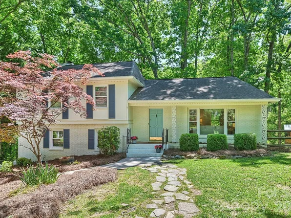 207 Byswick Pl, Charlotte, NC 28270