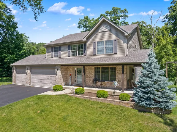 3404 Sherwood Forest Dr, Spring Grove, IL 60081