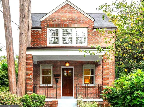 3005 Stephenson Pl NW, Washington, DC 20015