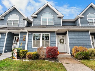 8 Sunridge Lane, Islip, NY, 11751