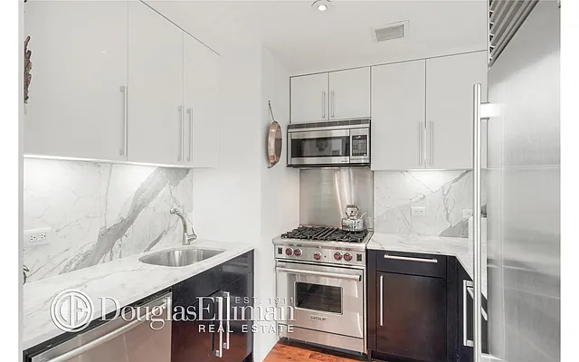 Rented by Douglas Elliman | media 3