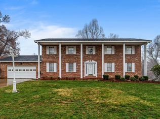 470 Oak Ln, Huntington, WV 25704