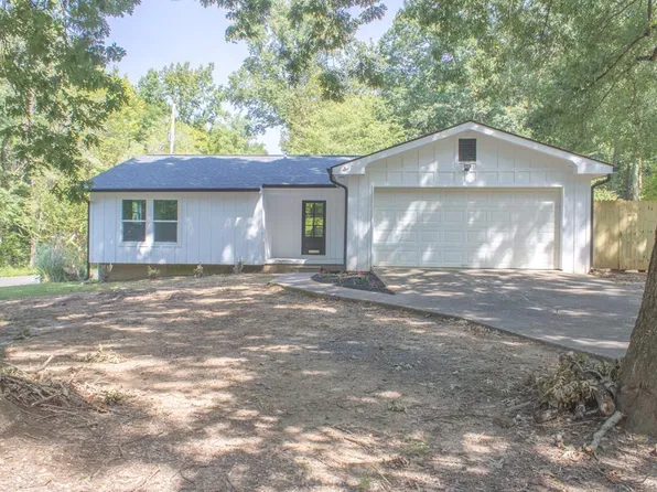 1409 Threadmill Rd, Dalton, GA 30720
