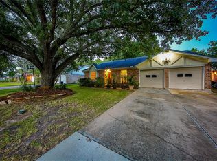 1859 Westwood Dr, Stafford, TX 77477
