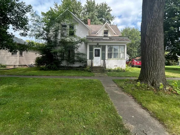 126 1st St SE, Blooming Prairie, MN 55917